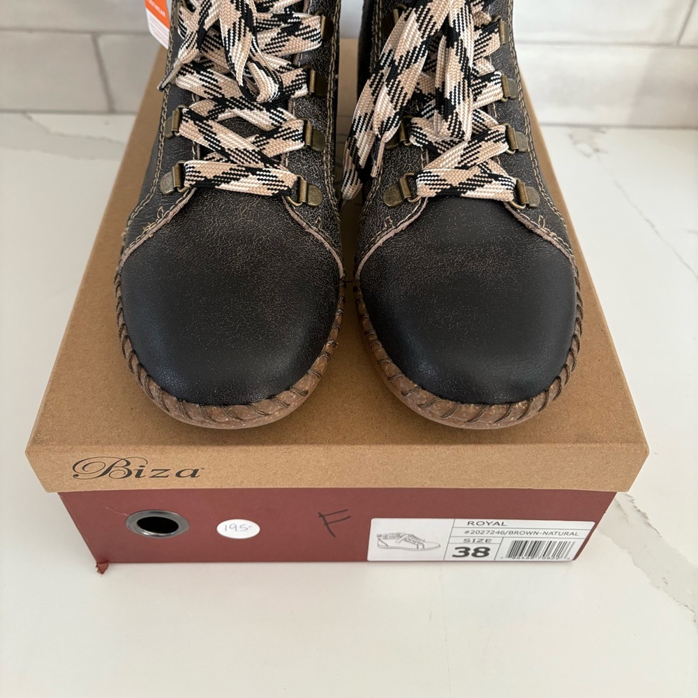 Biza Leather Brown Winter Ankle Boots size 8 (eu 38) New in Box